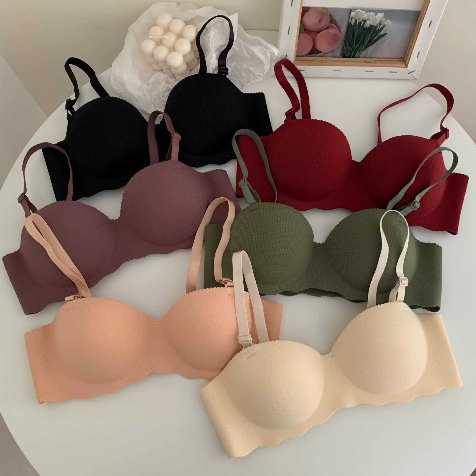 Women's Small Chest Underwear  - огляд і ціна T Shirt Bra Seamless